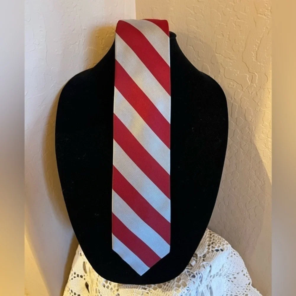 Shore & Singer Tie 100% Silk Men's Red Stripe Necktie
